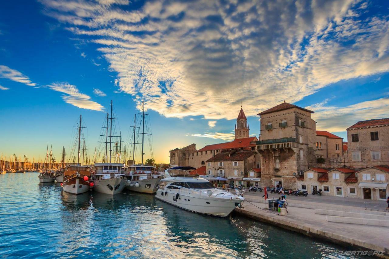 Apartment Jole 1 Trogir Eksteriør billede
